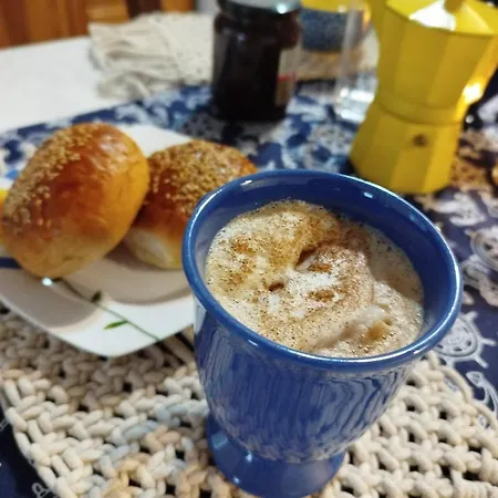 Almyra Traditional * Ándros
