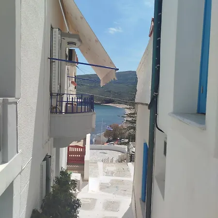 Almyra Traditional Ándros