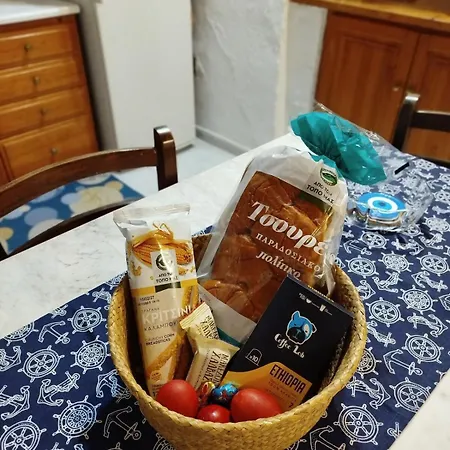 Almyra Traditional Lägenhet Ándros